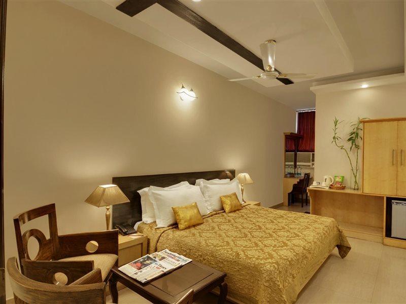 Hotel Maya 'New Delhi' Exterior photo