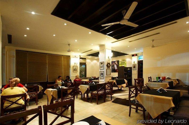 Hotel Maya 'New Delhi' Exterior photo