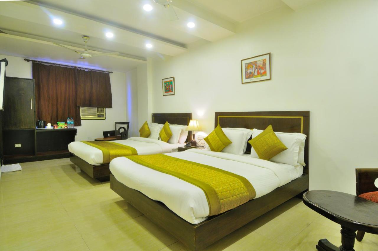 Hotel Maya 'New Delhi' Exterior photo