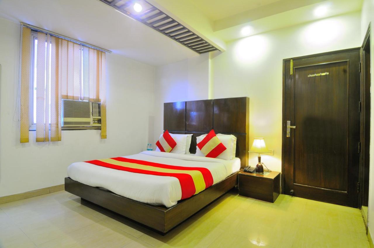 Hotel Maya 'New Delhi' Exterior photo
