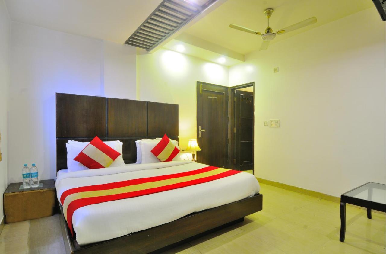 Hotel Maya 'New Delhi' Exterior photo